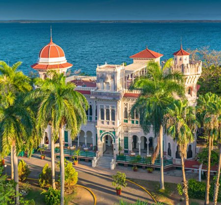 Palacio-de-Valle-en-Cienfuegos-Cuba