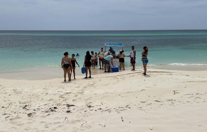 Excursión Bahía de las Águilas 2 días