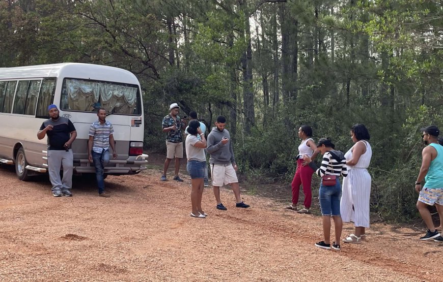 Excursión Bahía de las Águilas 2 días