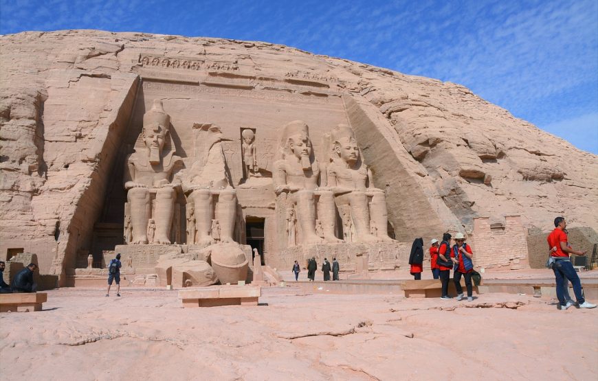 Egipto con Abu Simbel Semana Santa 2025 desde New York