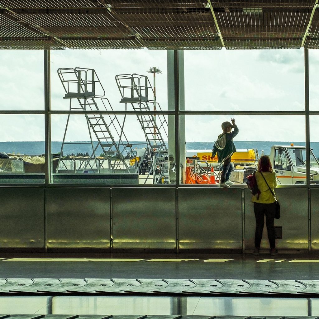 aeropuerto niños